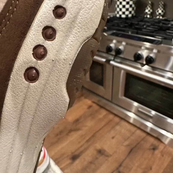 Easy Spirit - Picture 12 of 15